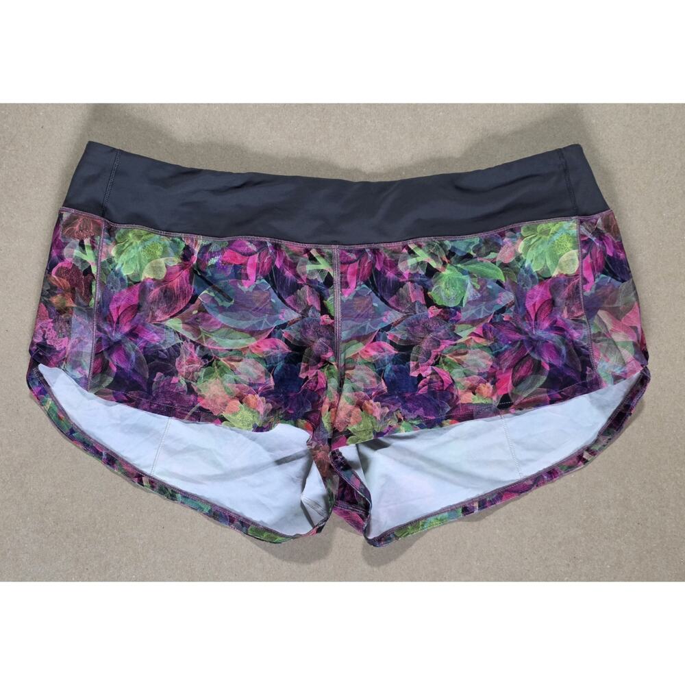Lululemon Women Size 14 Speed Up Low Rise Lined Vivid Floral 2.5” Shorts W7AVHR